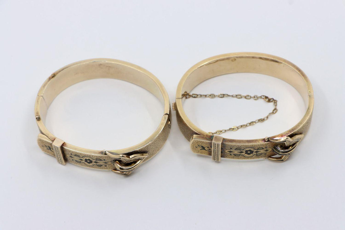 A Pair of Victorian 14K Gold Enamel Belt Bangle Bracelect