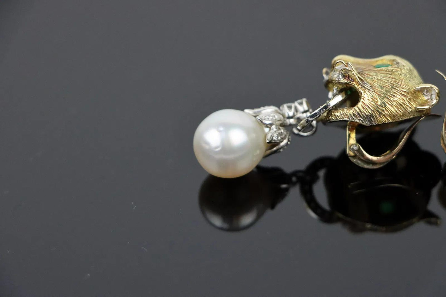 Vintage 14k Gold Gem Mounted Puma Form Earrings
