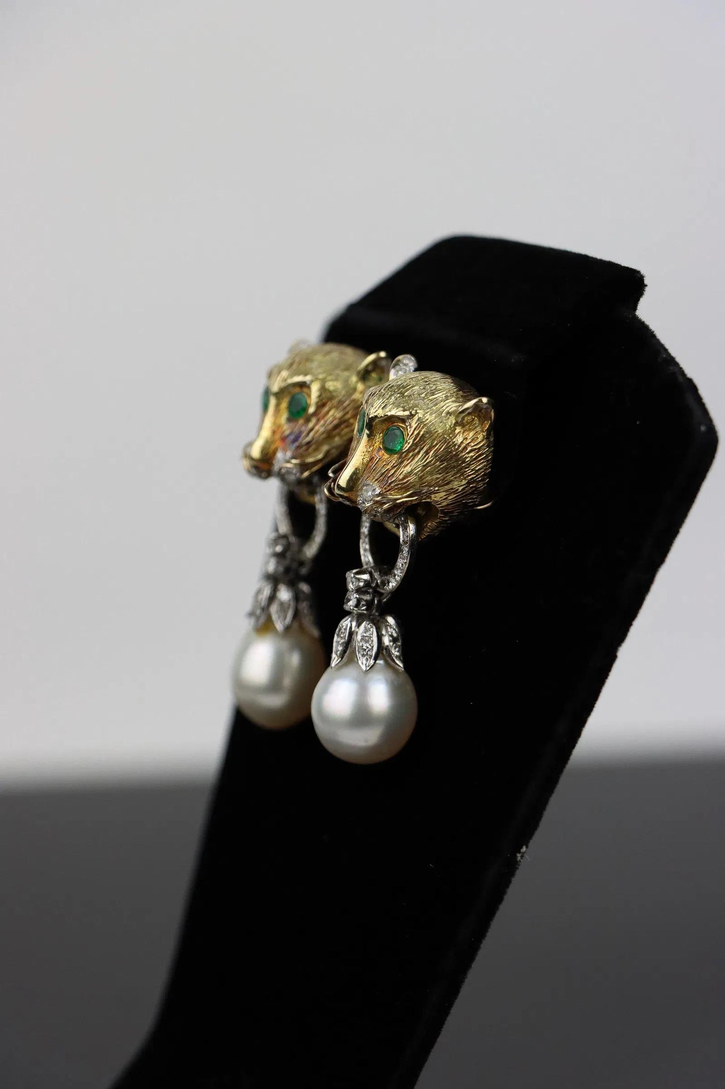 Vintage 14k Gold Gem Mounted Puma Form Earrings