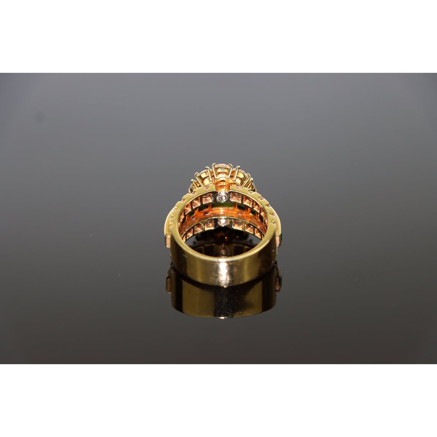 Vintage Van Cleef Arpels Emerald and Diamond 18k Gold Ring