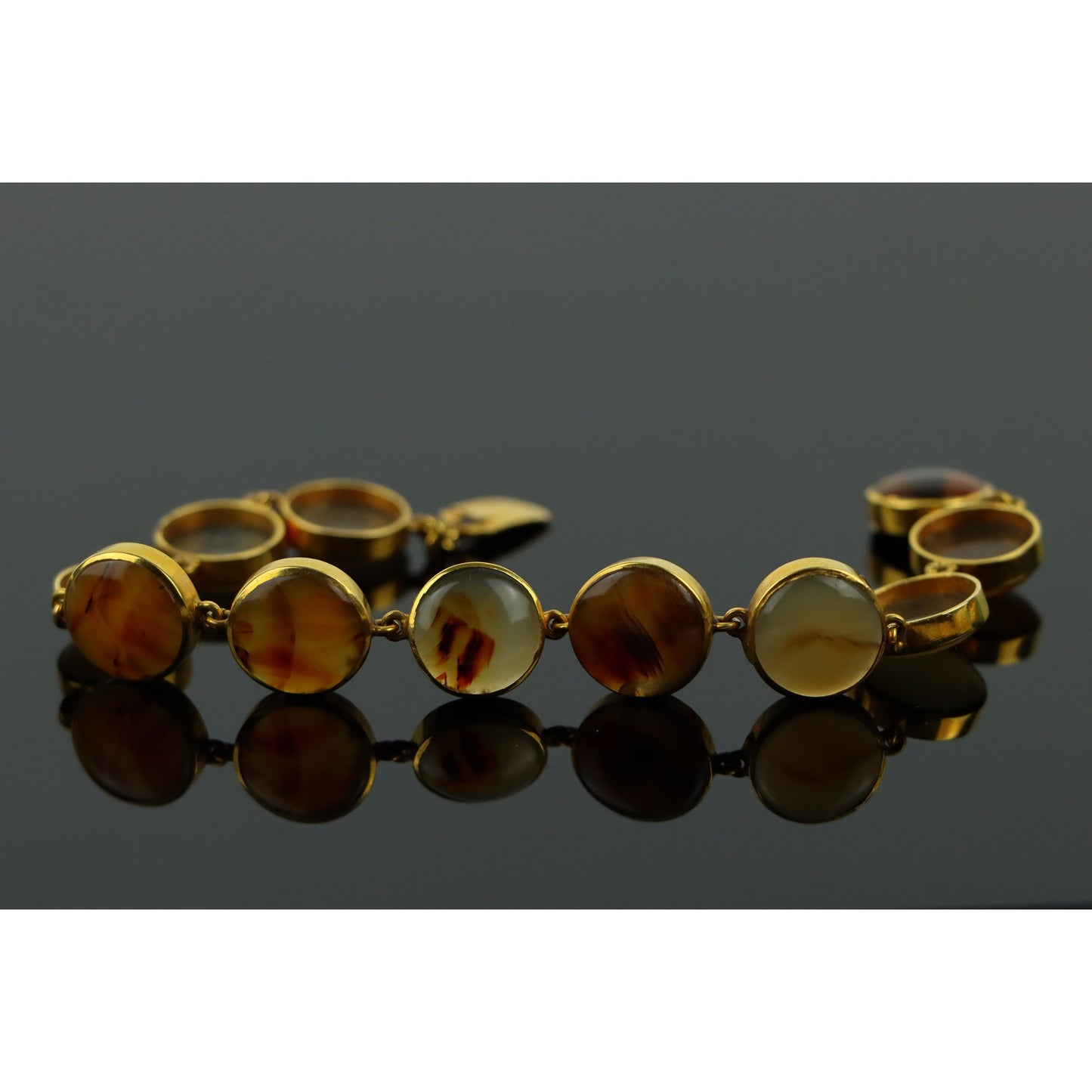 A Rare Georgian Era Agate and Gold Parure Set