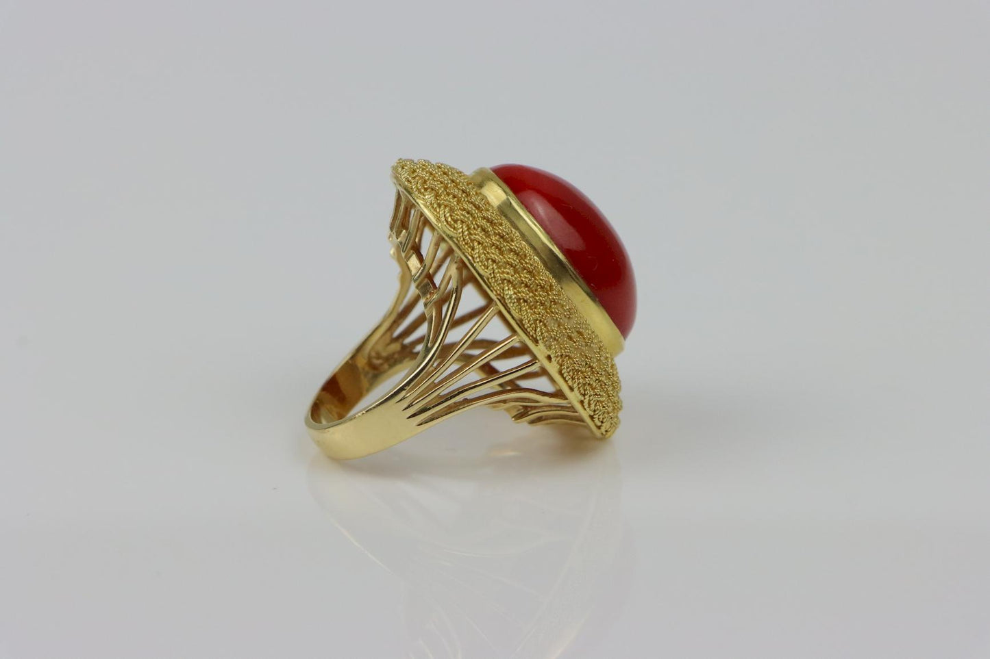 Large Vintage 14K Gold Red Coral Cabochon Ring