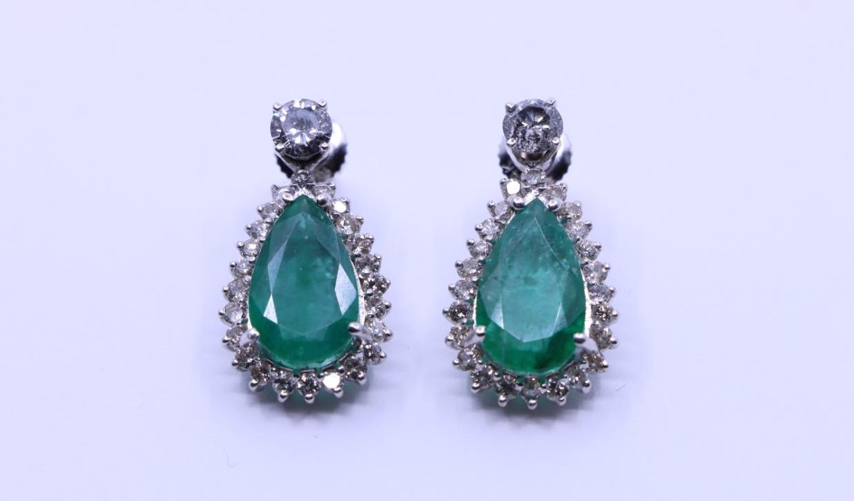 14K White Gold Emerald Diamonds Earring