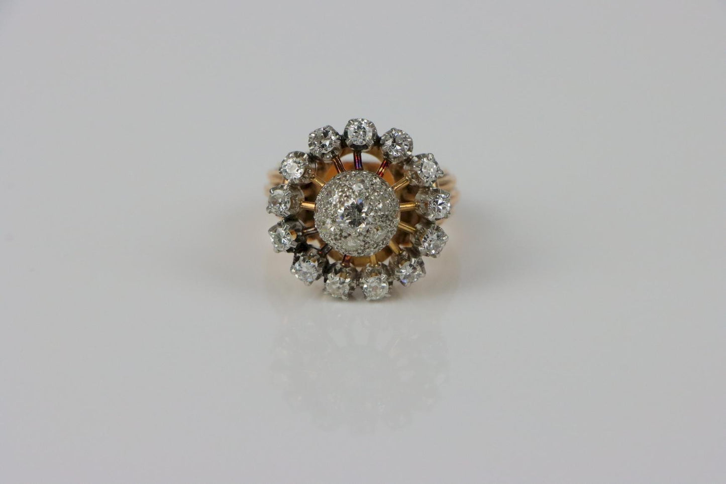 Vintage 18K Gold Diamond Flower Ring