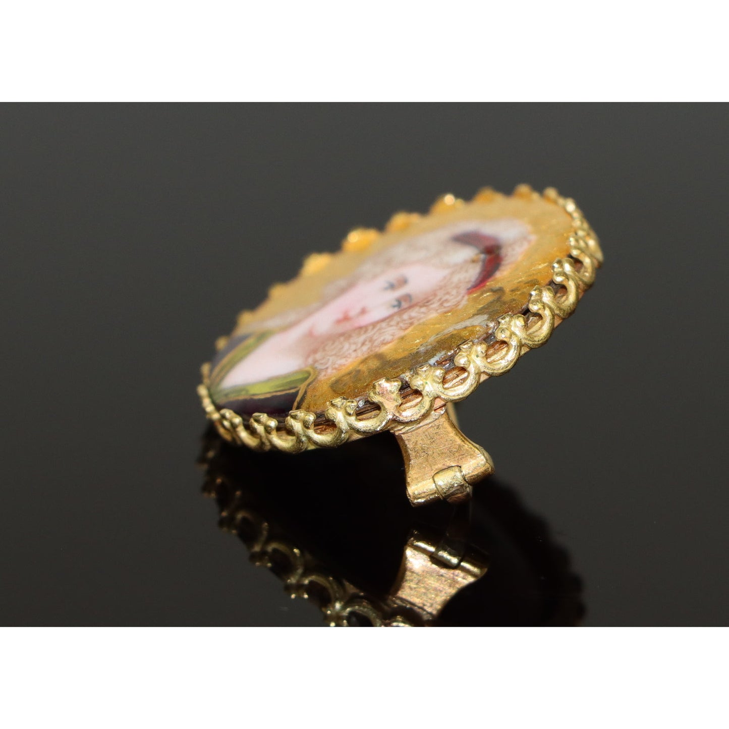 Antique 18K Gold Enamel Brooch Pin