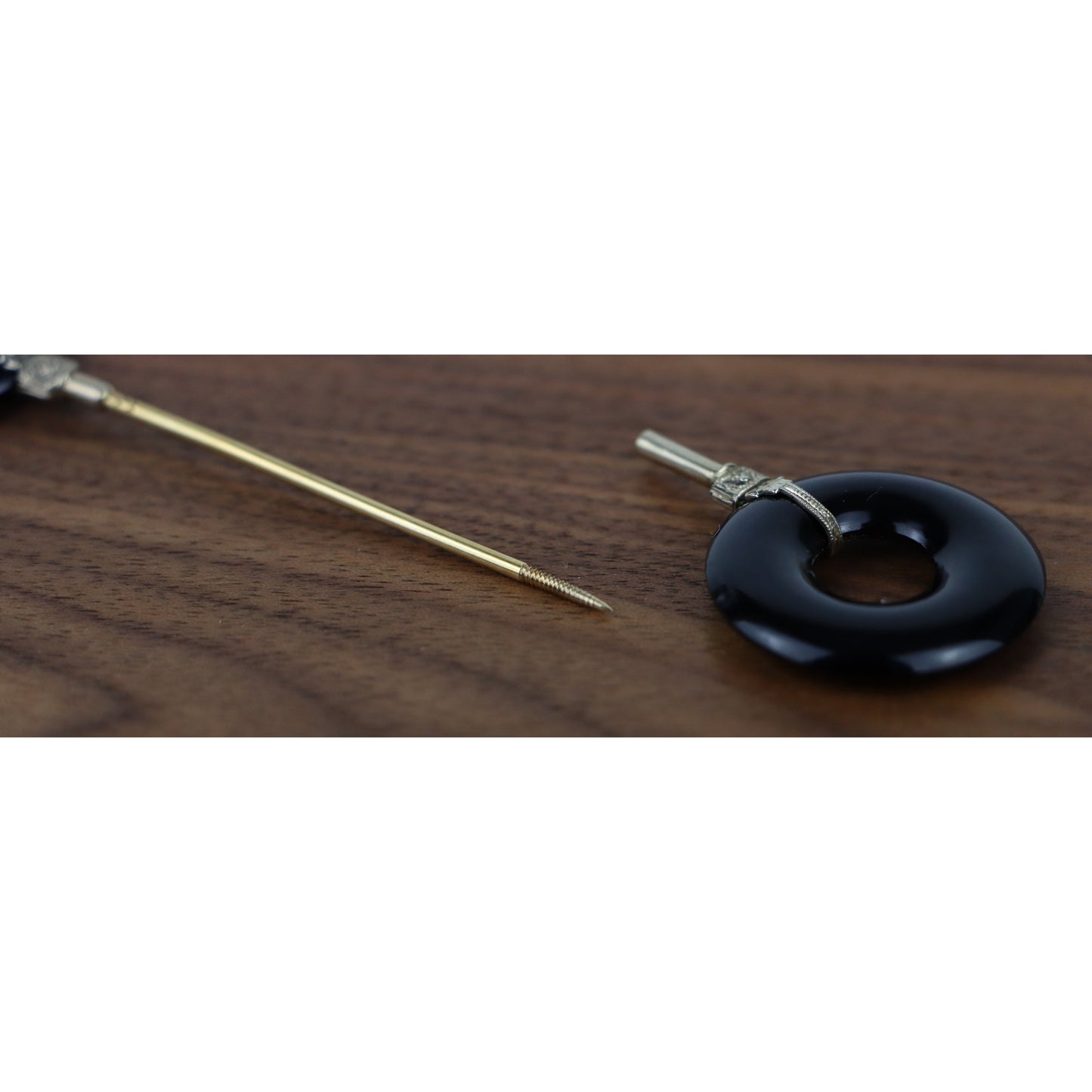 Antique Black Onyx 14K Gold Brooch Pin