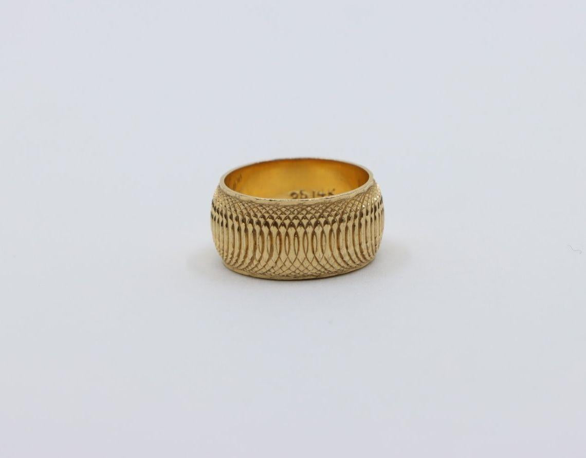 14K Gold Spiral Design Band Ring