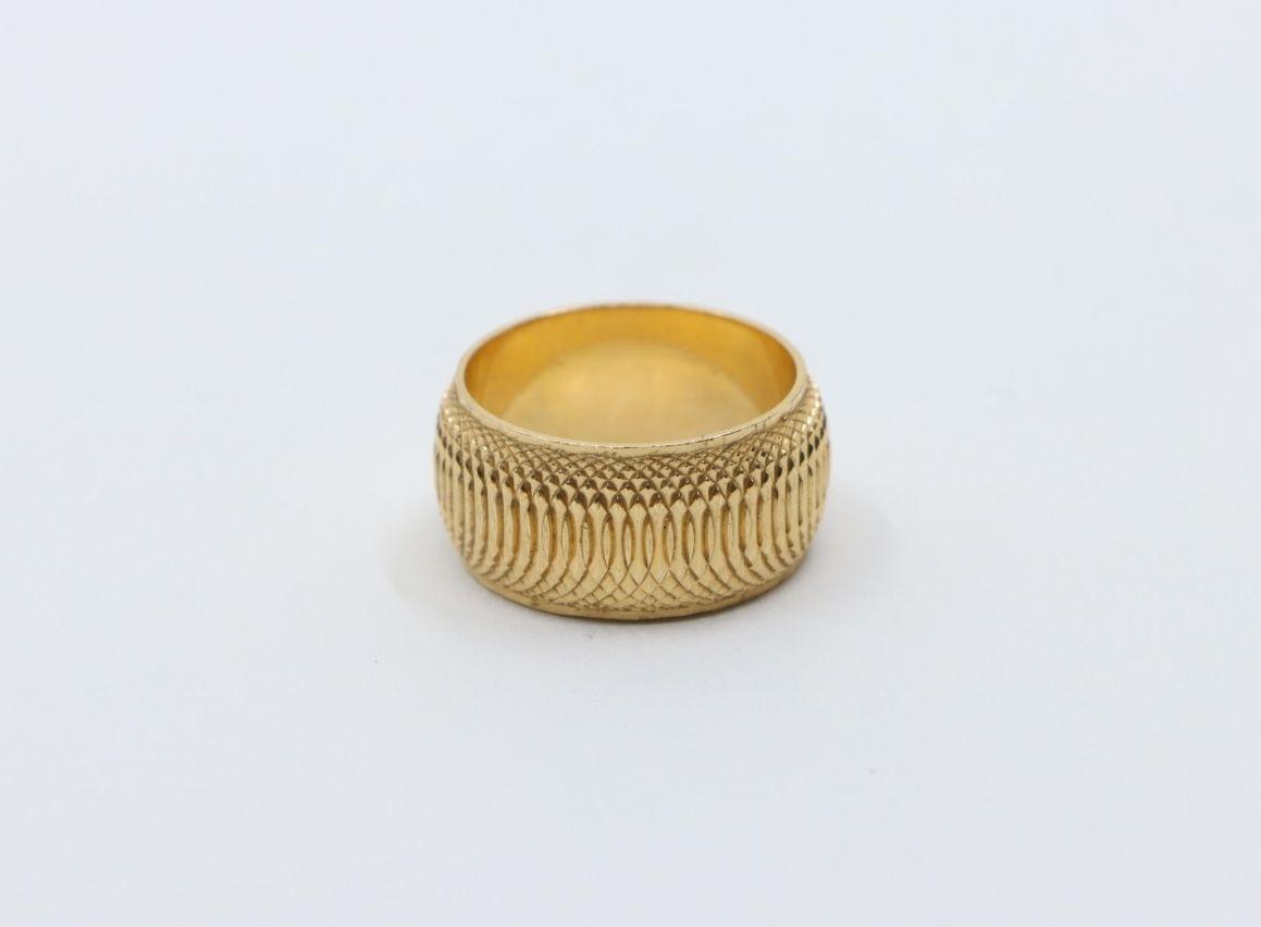 14K Gold Spiral Design Band Ring