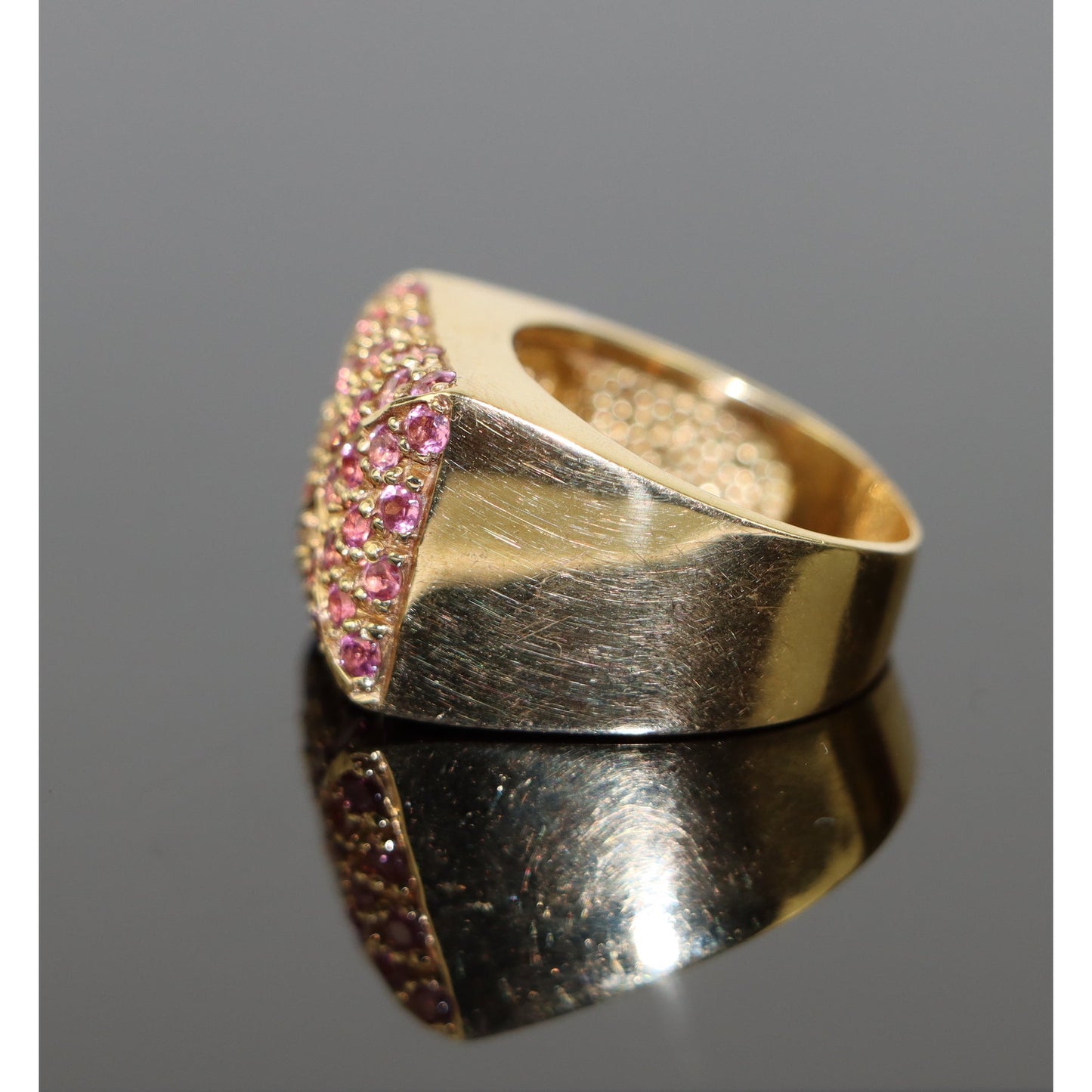 18K Gold Pink Sapphire Ring