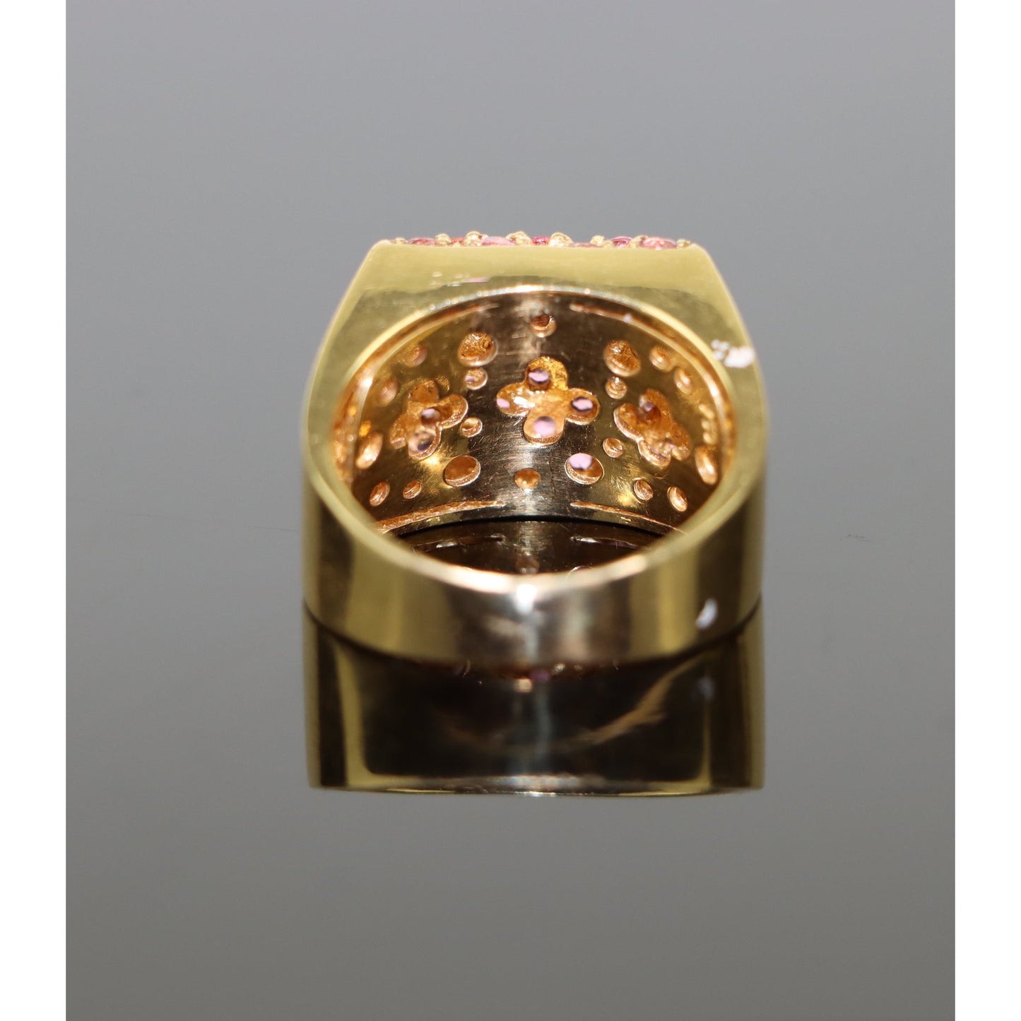 18K Gold Pink Sapphire Ring