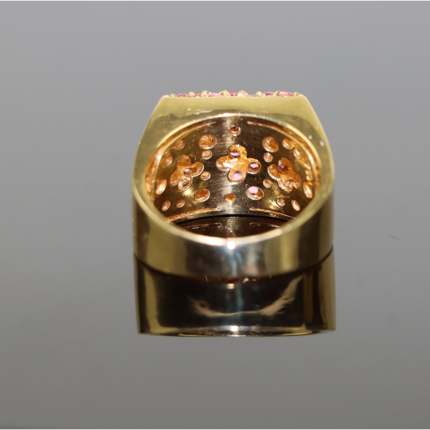 18K Gold Pink Sapphire Ring