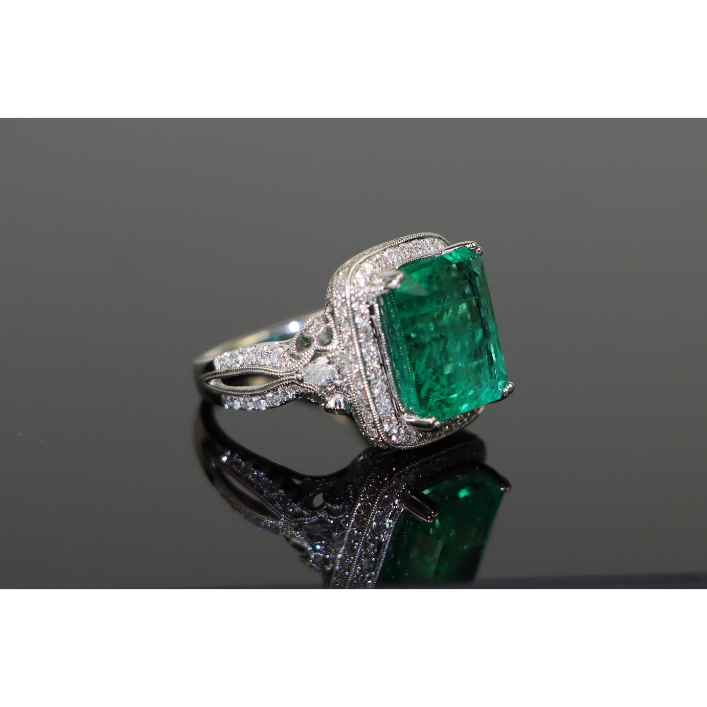 AGI Appraised 9.5 Carat Emerald Ring