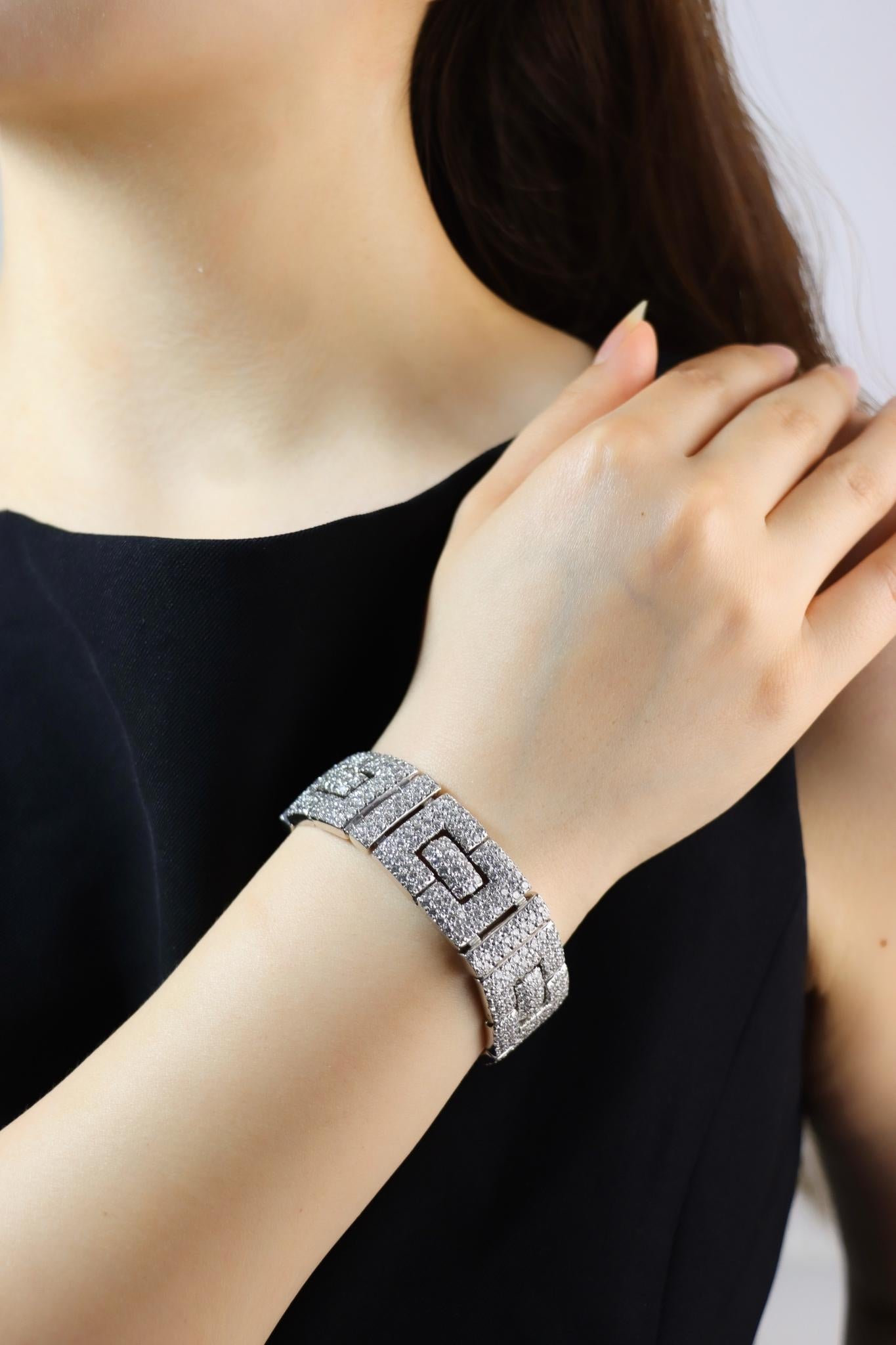 Art Deco 18K White Gold Diamonds Bracelet