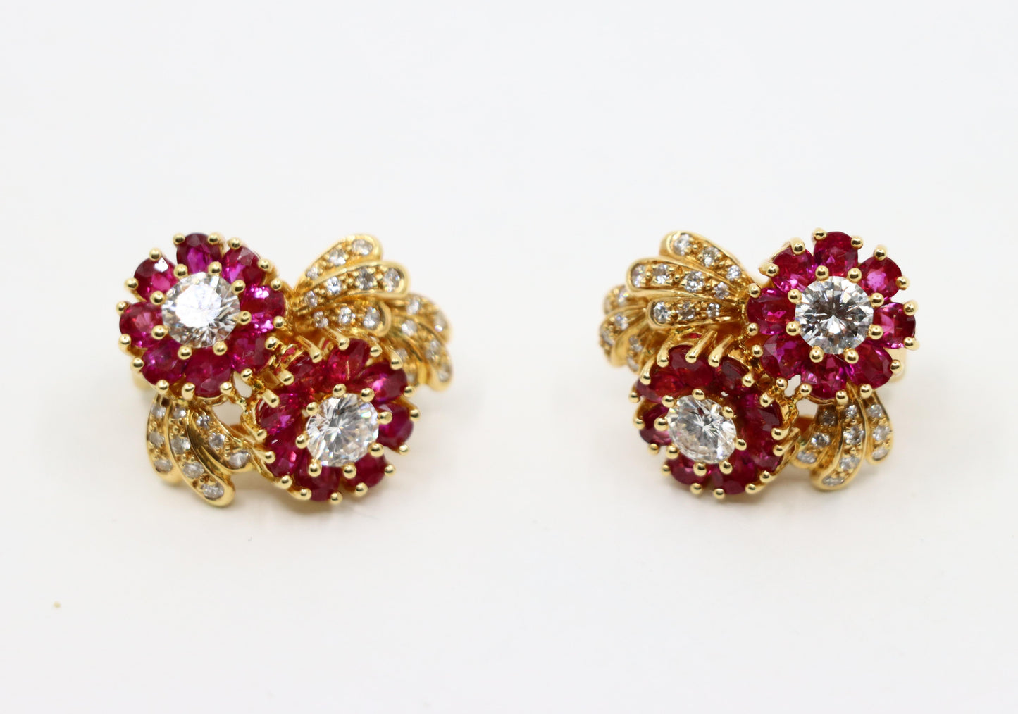 Vintage 18K Gold Ruby Diamonds Flower Earrings