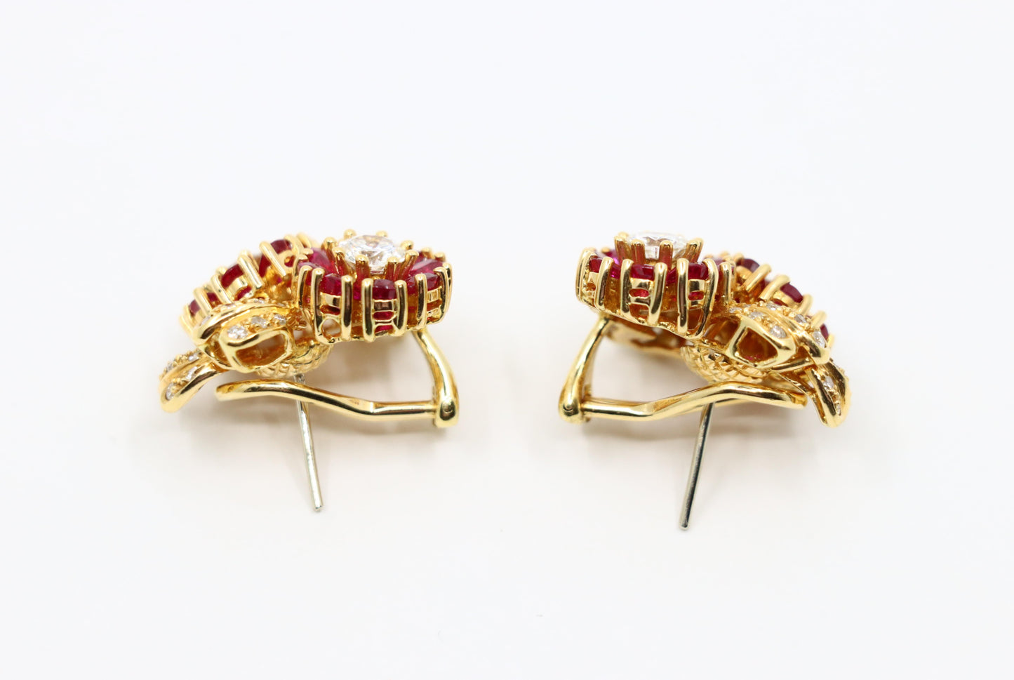 Vintage 18K Gold Ruby Diamonds Flower Earrings