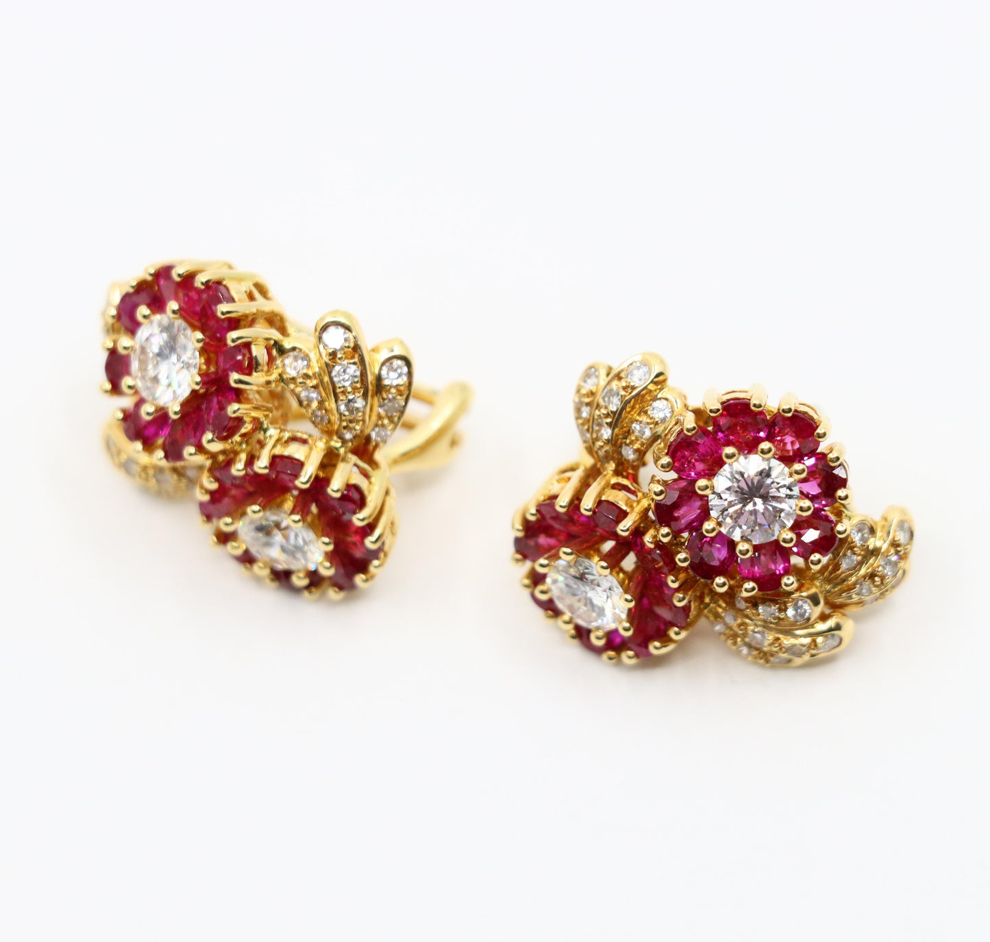 Vintage 18K Gold Ruby Diamonds Flower Earrings