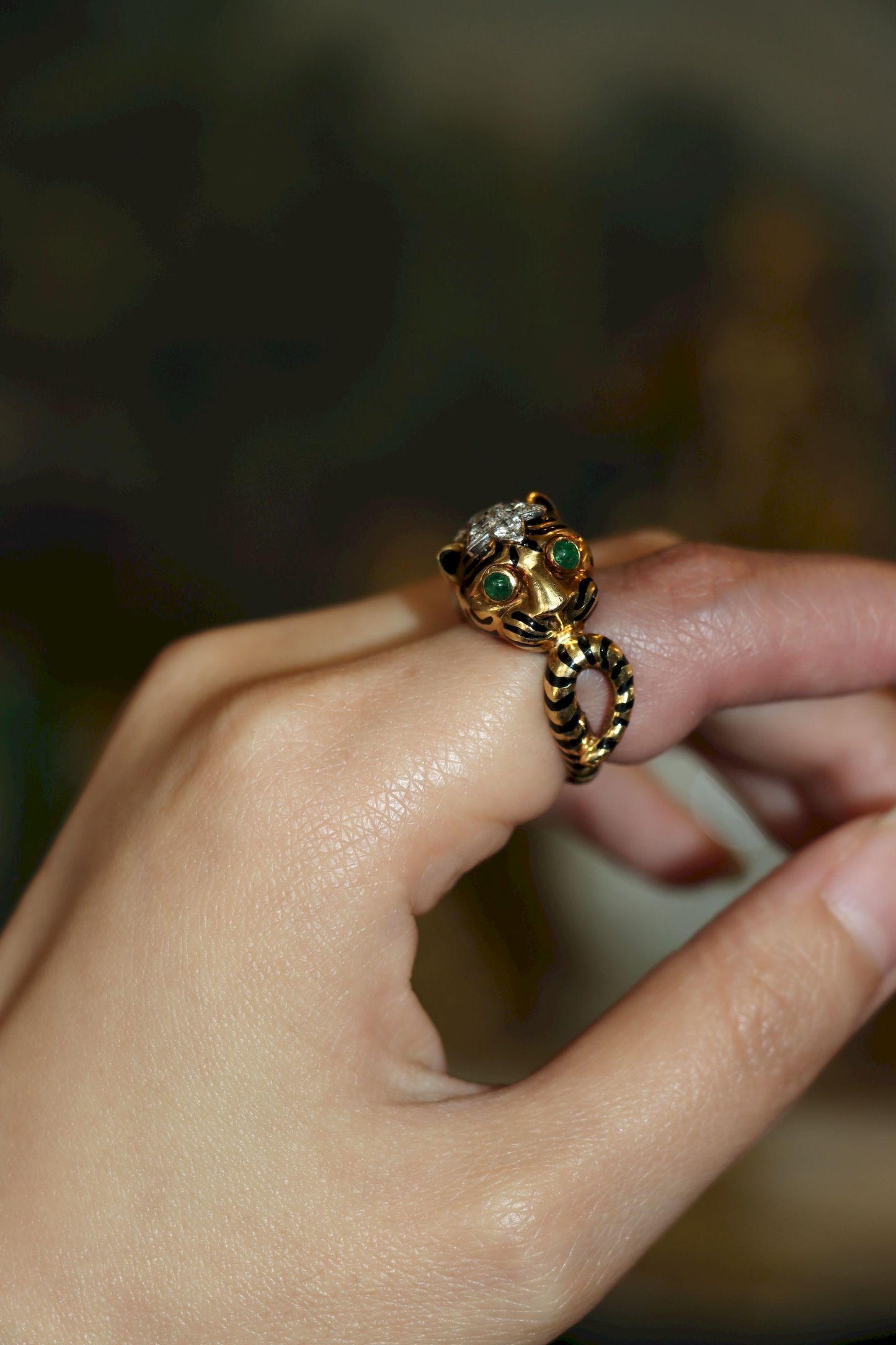 Vintage David Webb 18K Gold & Platinum Diamonds Emerald Tiger Ring