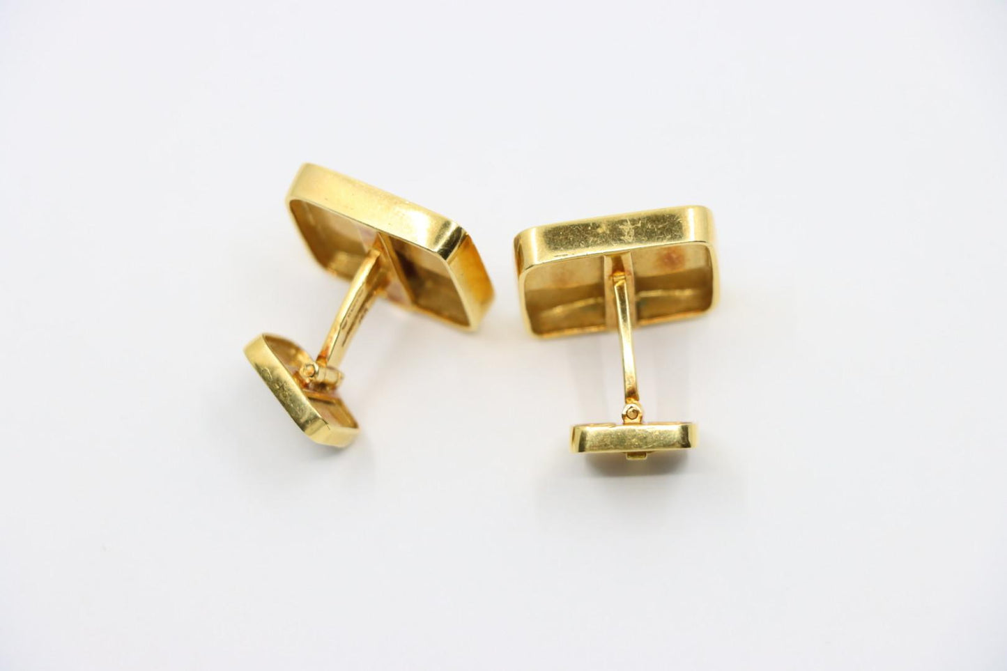 David Webb 18K Gold Blue & Red Enamel Cufflinks