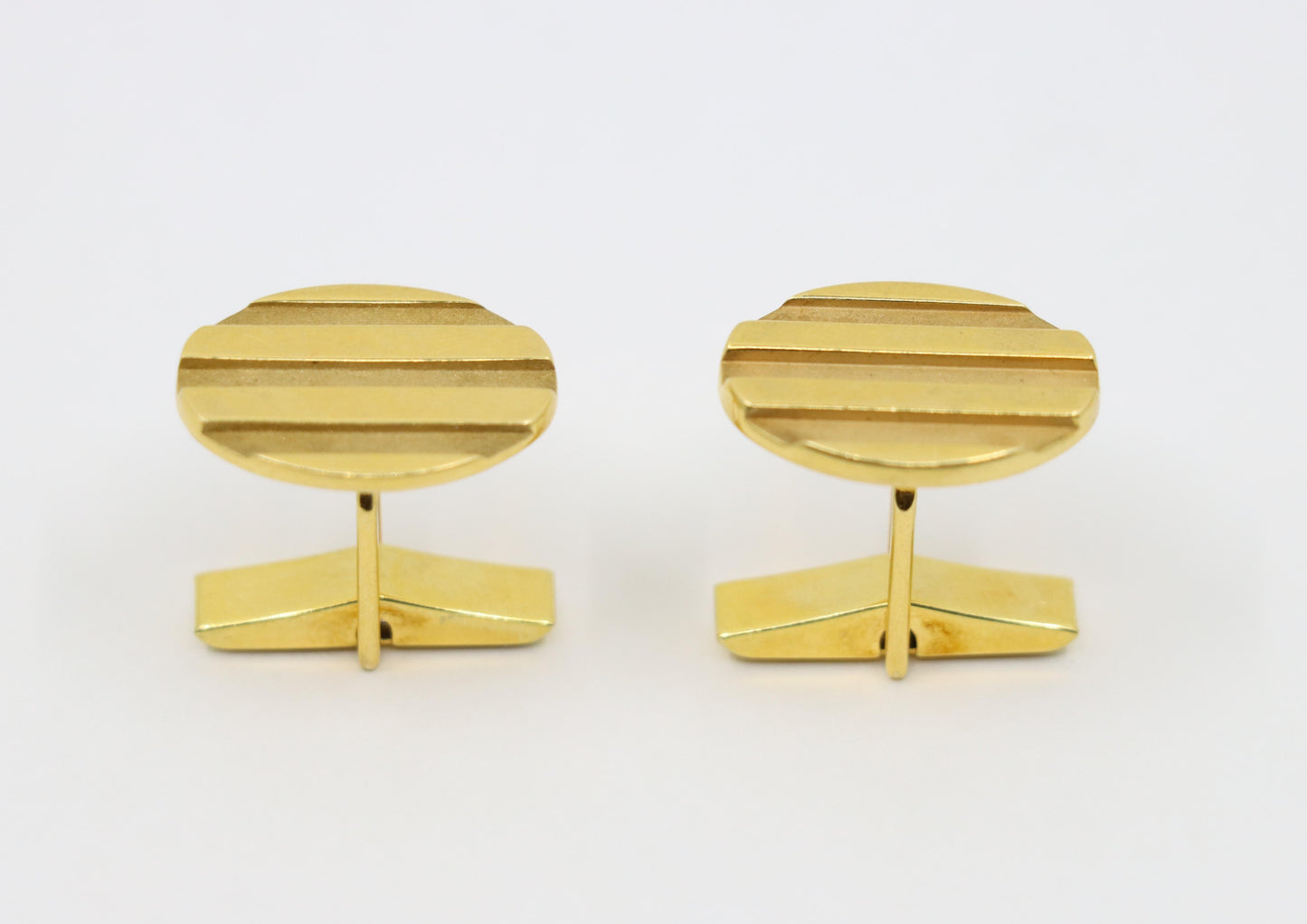 Vintage Tiffany & Co. 18K Gold Oval Textured Cufflink