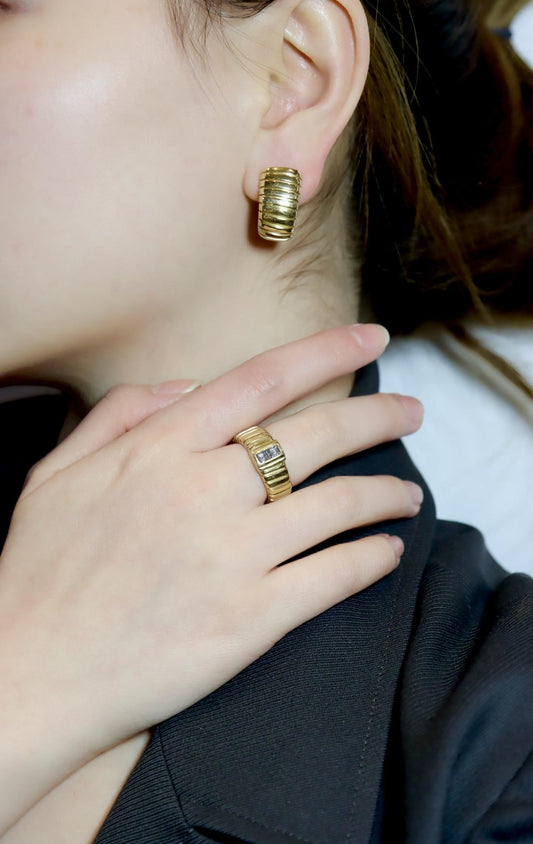 Bulgari 18K Yellow Gold Tubogas Earring