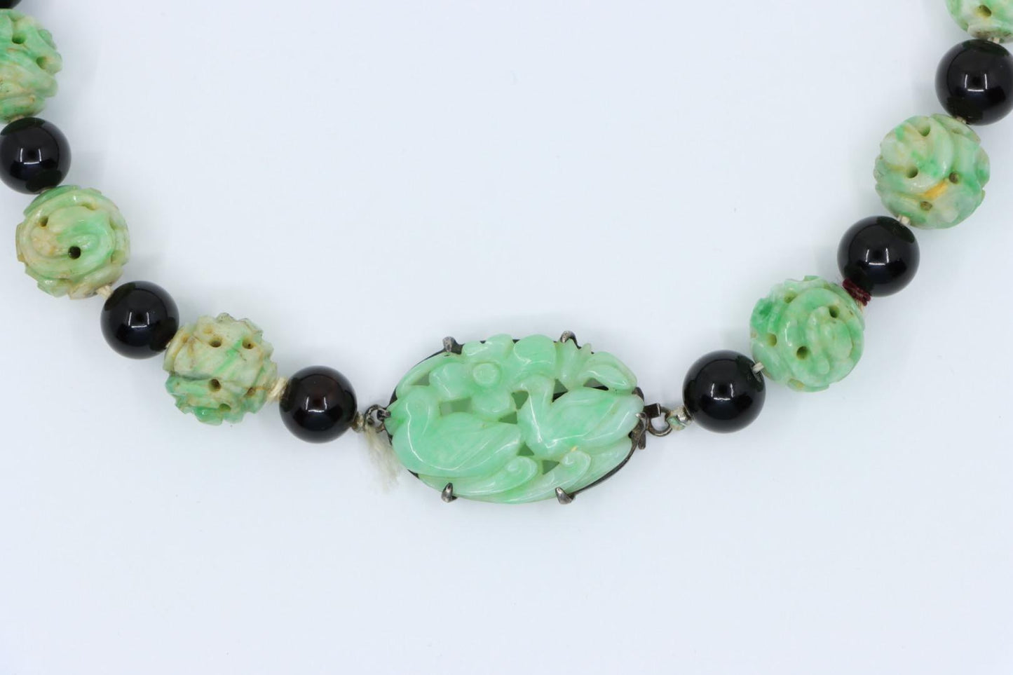 Vintage Chinese Carved Jade Bead Necklace