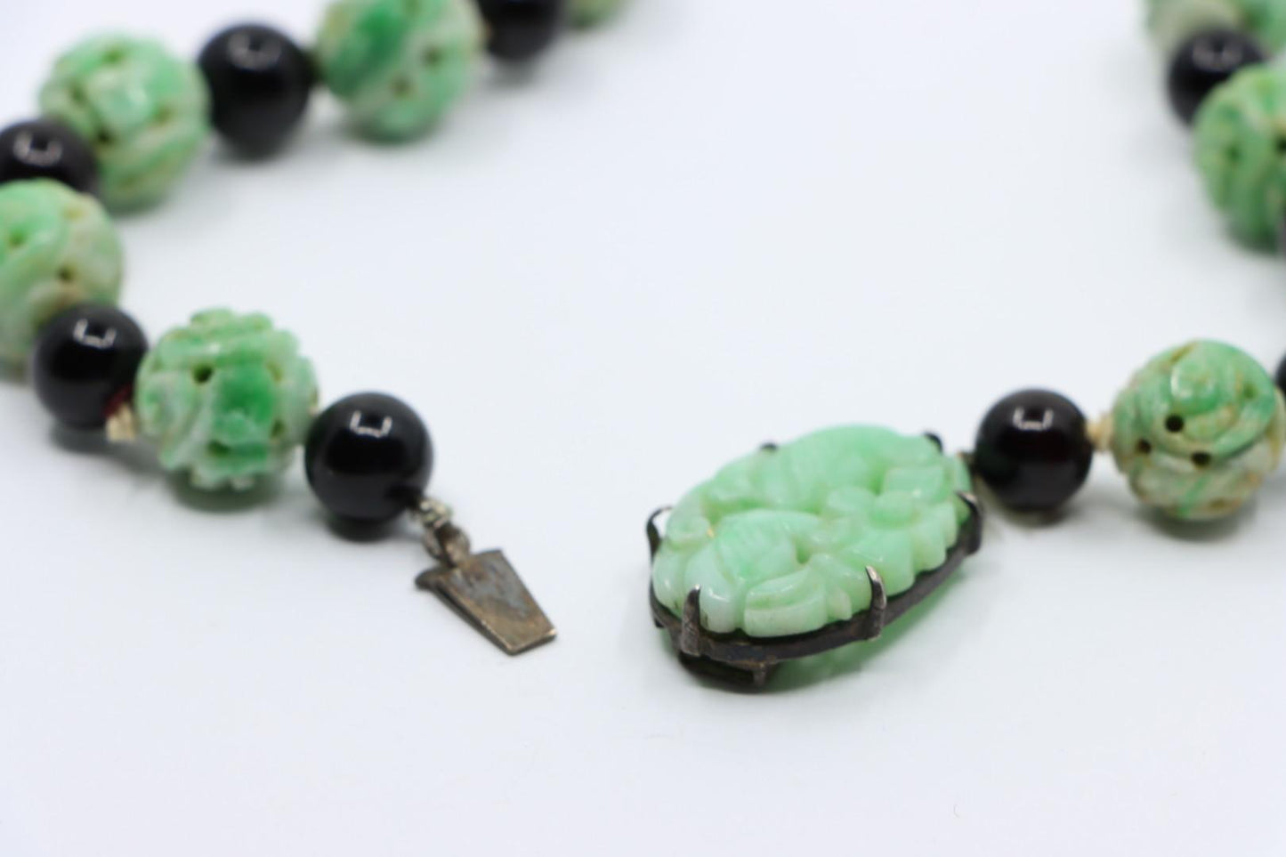 Vintage Chinese Carved Jade Bead Necklace