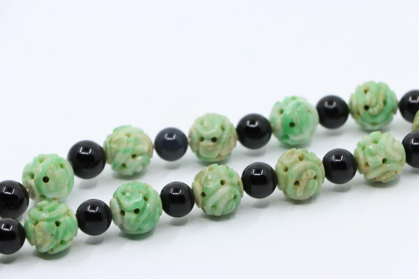 Vintage Chinese Carved Jade Bead Necklace