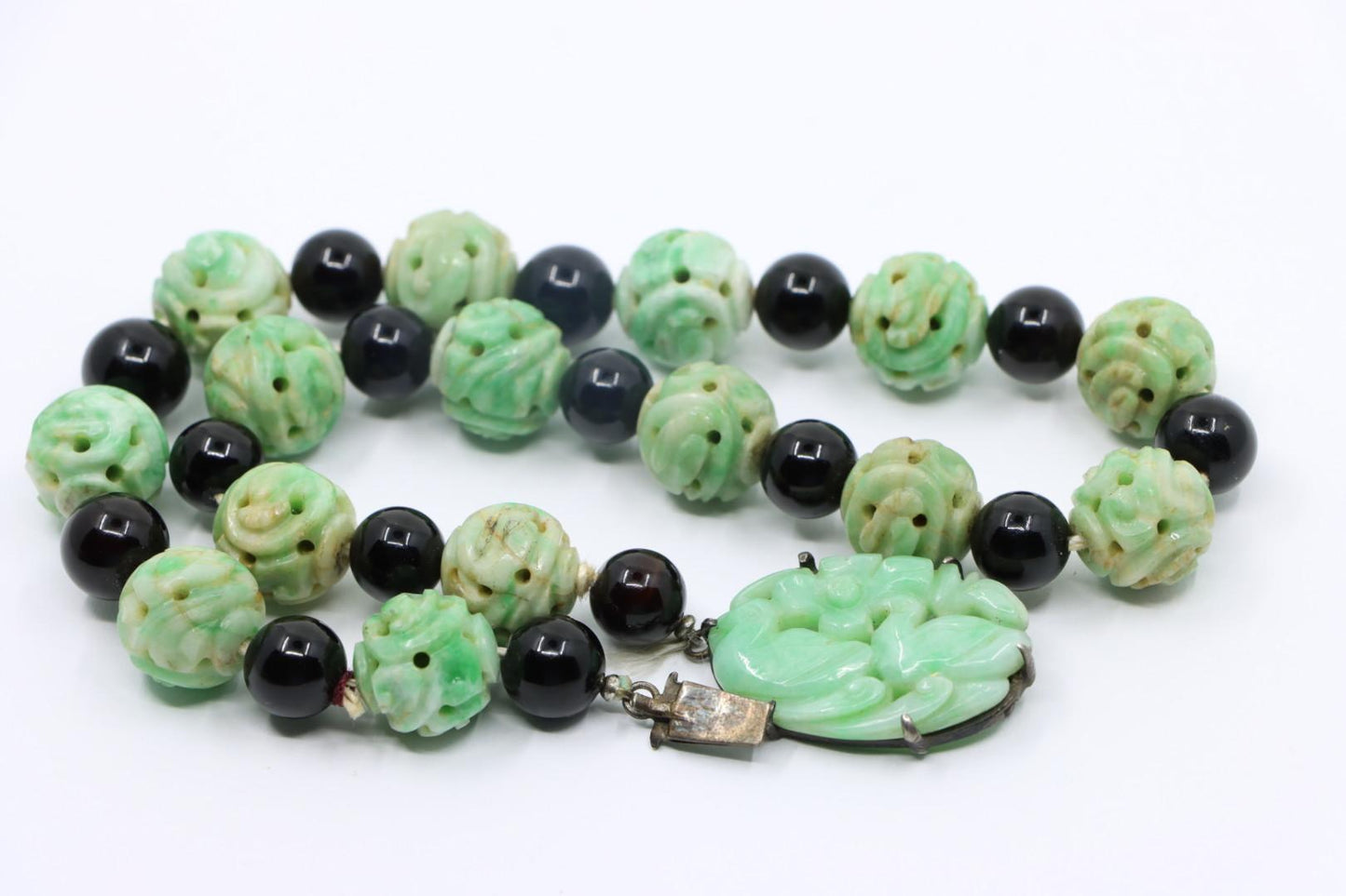 Vintage Chinese Carved Jade Bead Necklace