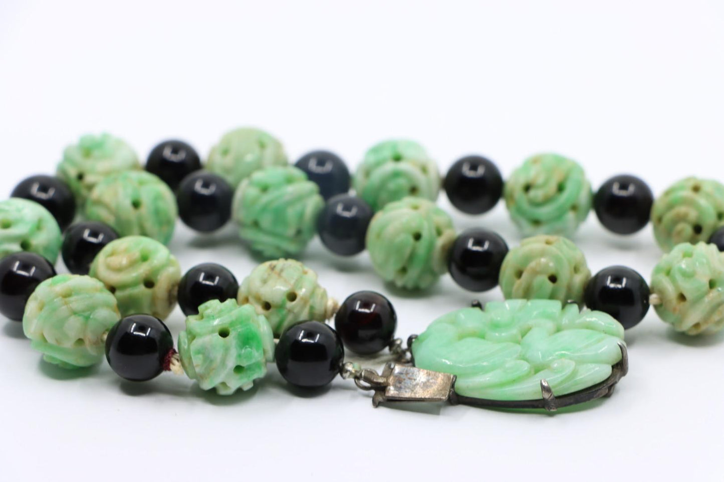 Vintage Chinese Carved Jade Bead Necklace