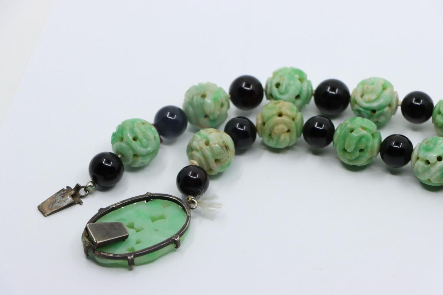 Vintage Chinese Carved Jade Bead Necklace