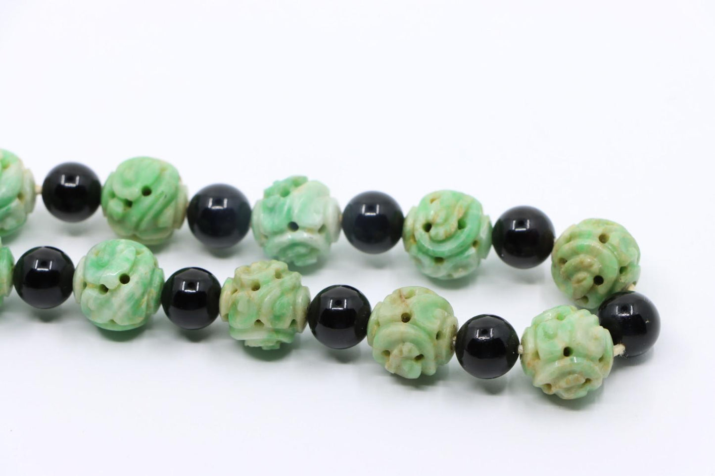 Vintage Chinese Carved Jade Bead Necklace
