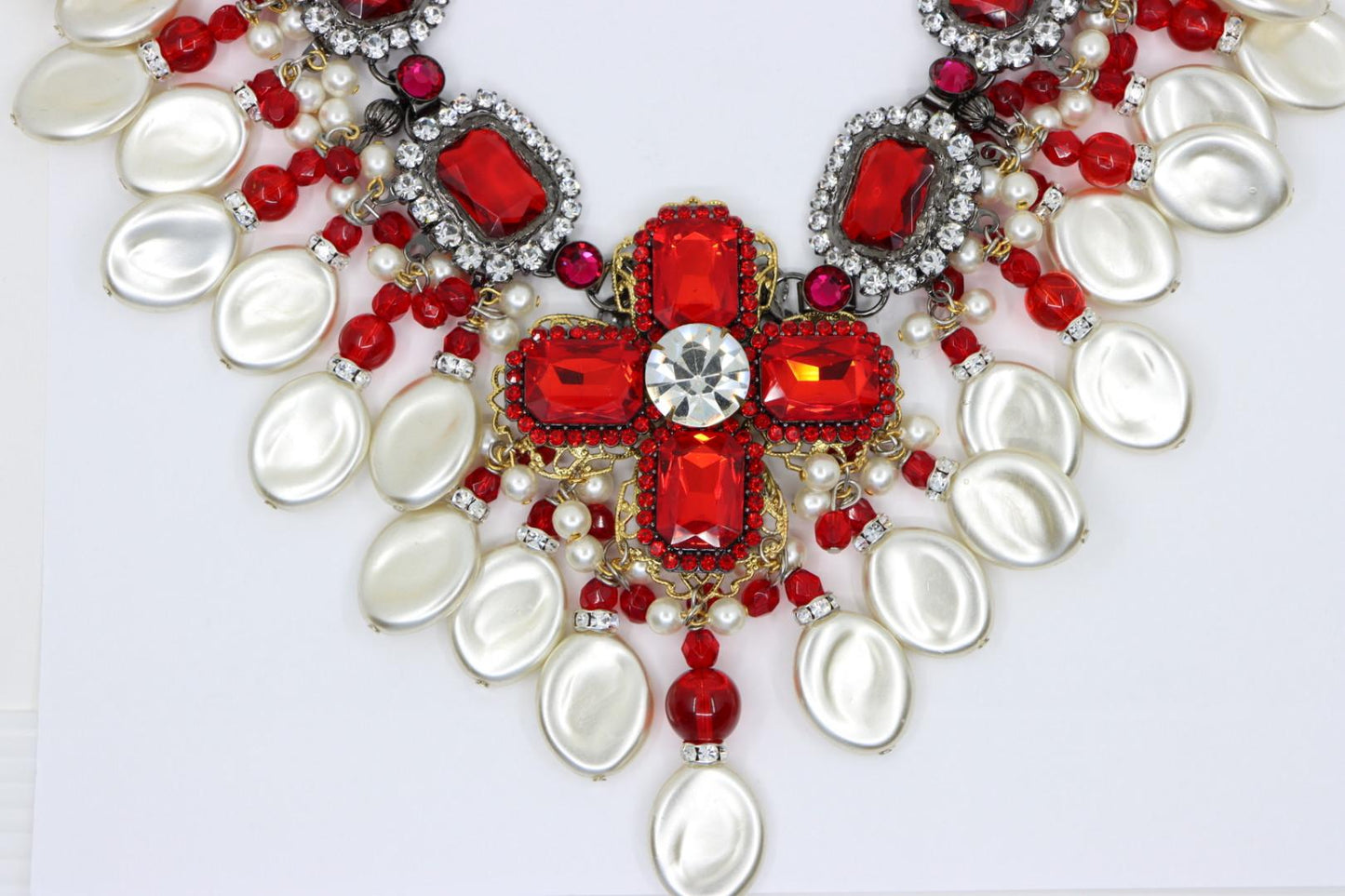 A Set Of Lawrence Vrba Red Rhinestone Faux Baroque Pearl Necklace Earrings