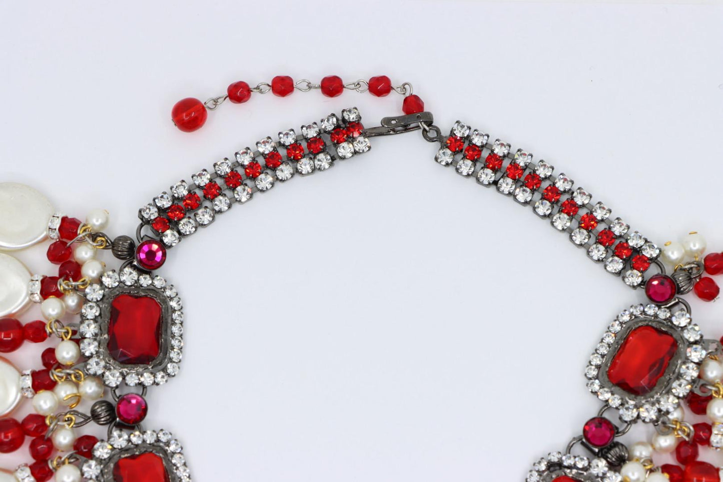 A Set Of Lawrence Vrba Red Rhinestone Faux Baroque Pearl Necklace Earrings