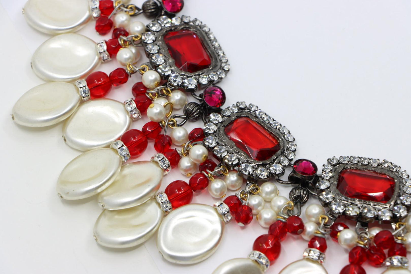 A Set Of Lawrence Vrba Red Rhinestone Faux Baroque Pearl Necklace Earrings