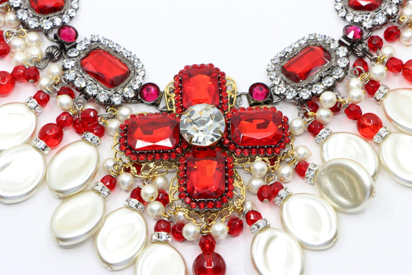 A Set Of Lawrence Vrba Red Rhinestone Faux Baroque Pearl Necklace Earrings