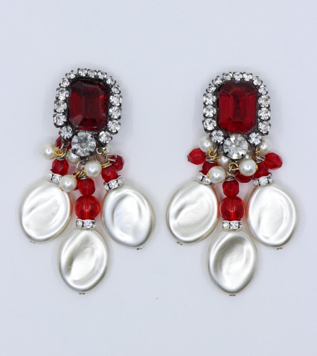 A Set Of Lawrence Vrba Red Rhinestone Faux Baroque Pearl Necklace Earrings