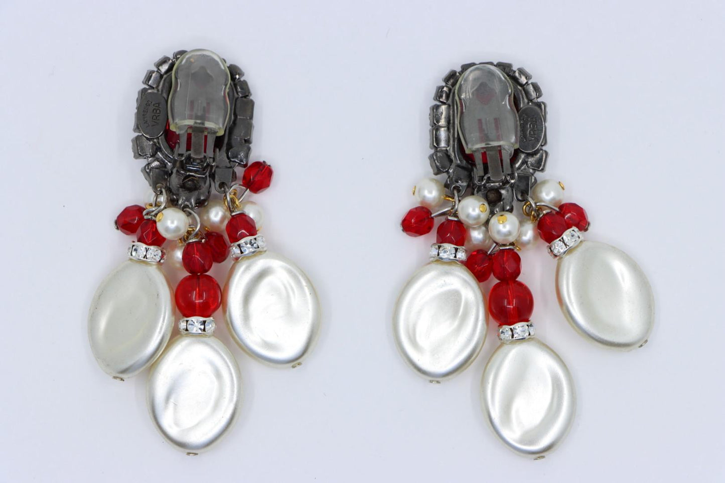 A Set Of Lawrence Vrba Red Rhinestone Faux Baroque Pearl Necklace Earrings