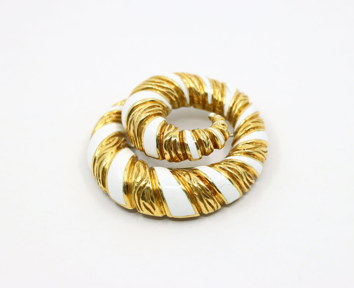 Vintage David Webb 18K Gold White Enamel Swirl Brooch