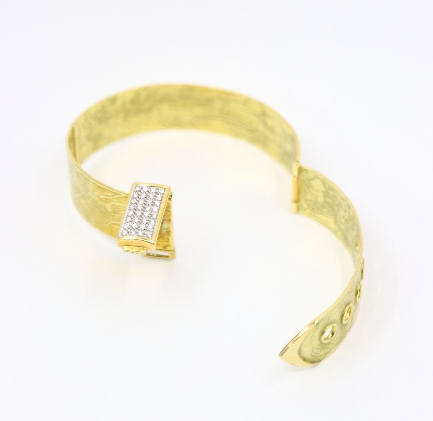 Zero by Torrini 18K Gold & Diamond Belt Form Bracelet