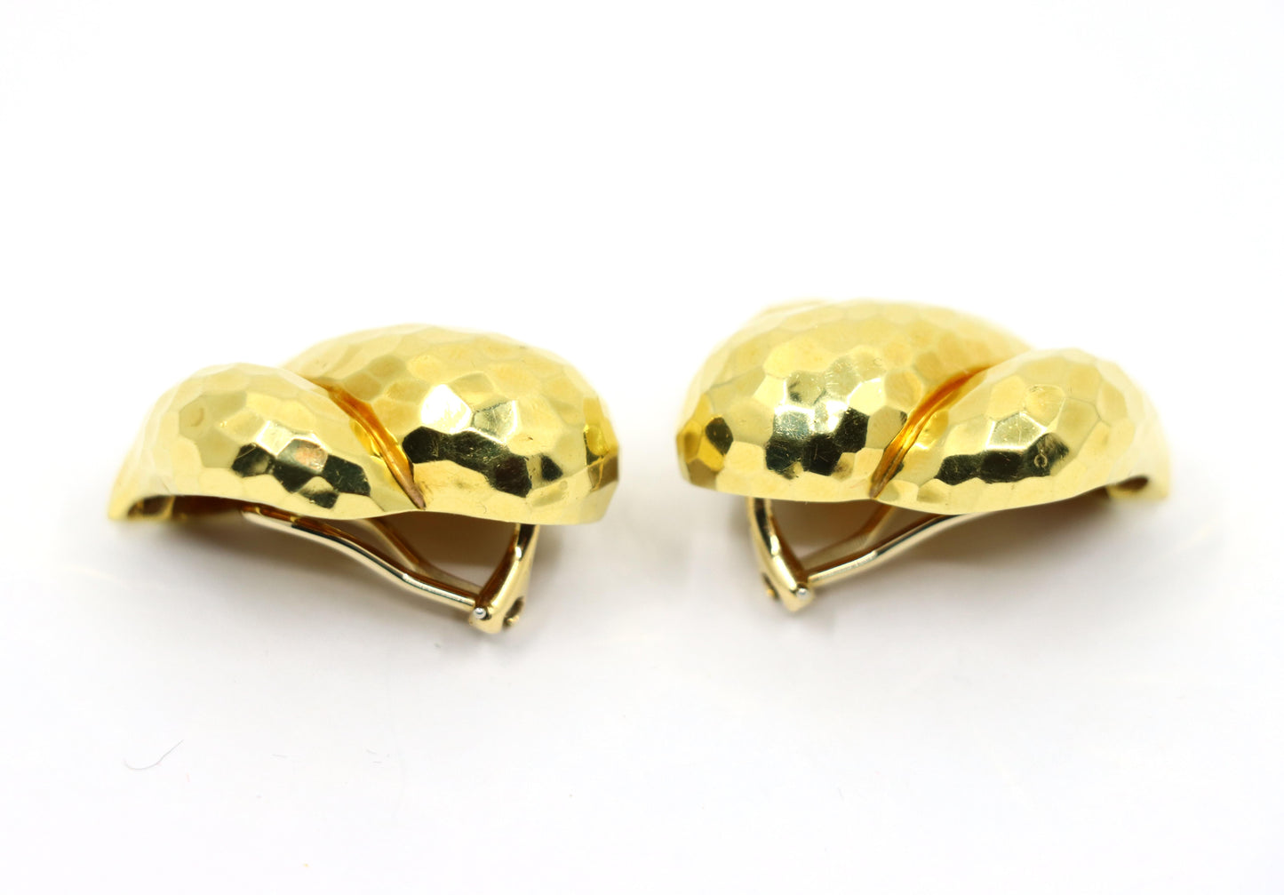 Henry Dunay 18K Gold Textured Earring