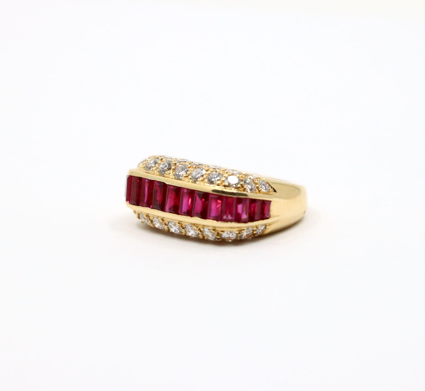 Oscar Heyman 18K Gold Diamond Ruby Ring