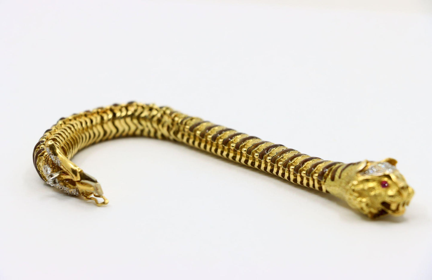 Vintage 18K Yellow Gold Tiger Bracelet