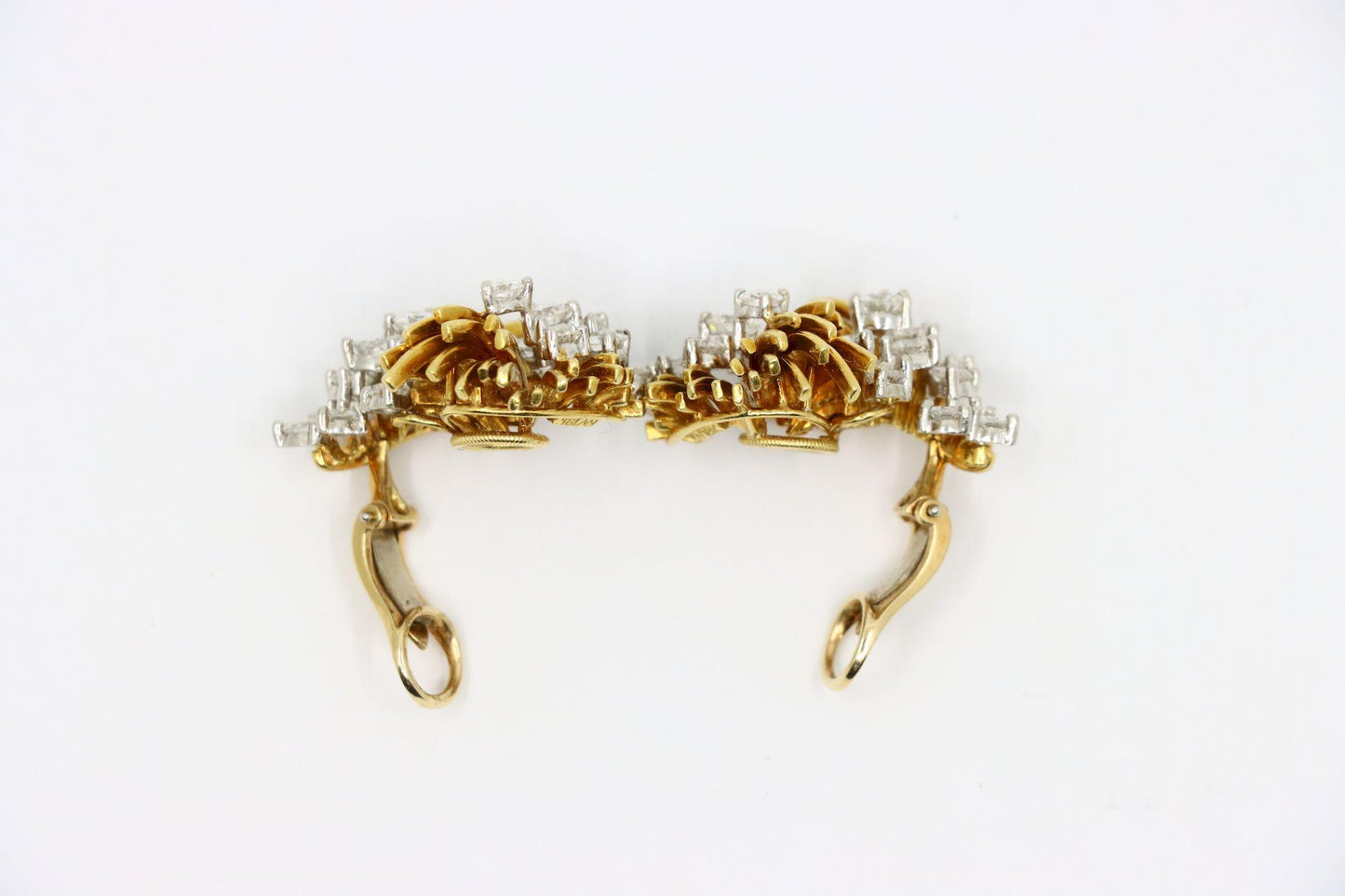 Kurt Wayne 18K Gold Diamond Earrings