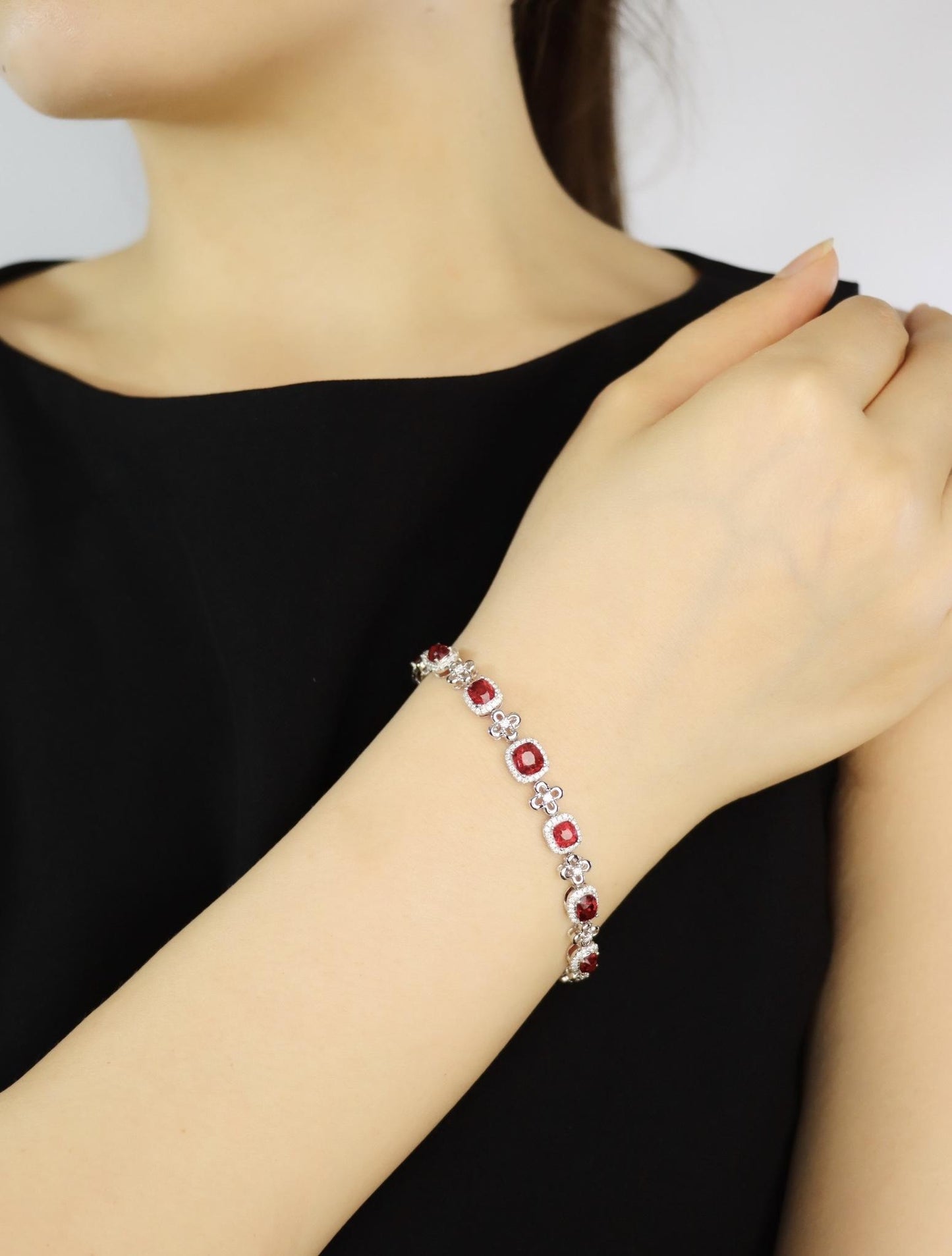 18K White Gold Spinel Diamond Bracelet