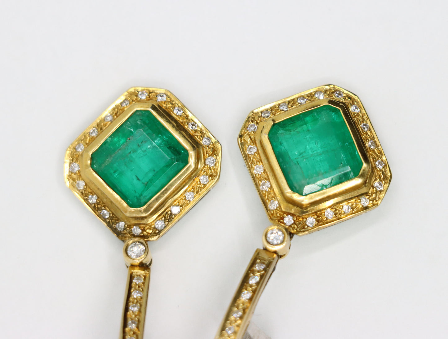 18K Yellow & White Gold Emerald Diamonds Earrings