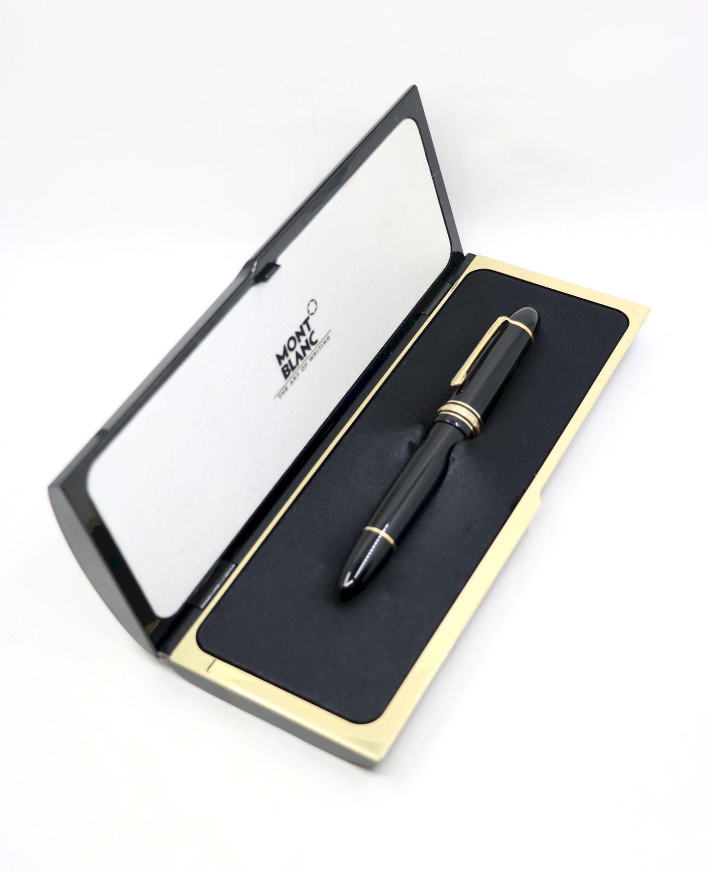 Montblanc Meisterstück Classique 14K Gold Trim Fountain Pen