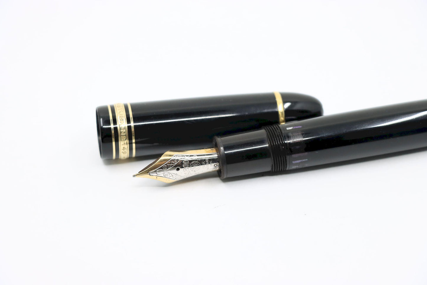 Montblanc Meisterstück Classique 14K Gold Trim Fountain Pen
