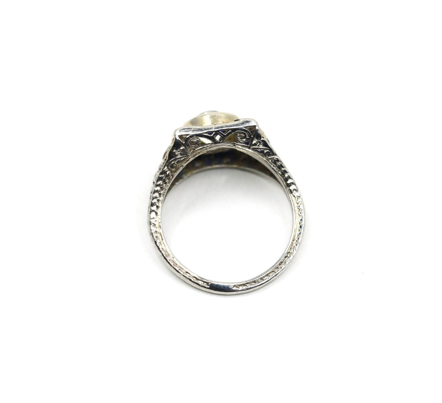 Art Deco 1.5 Carat Diamond Platinum Ring