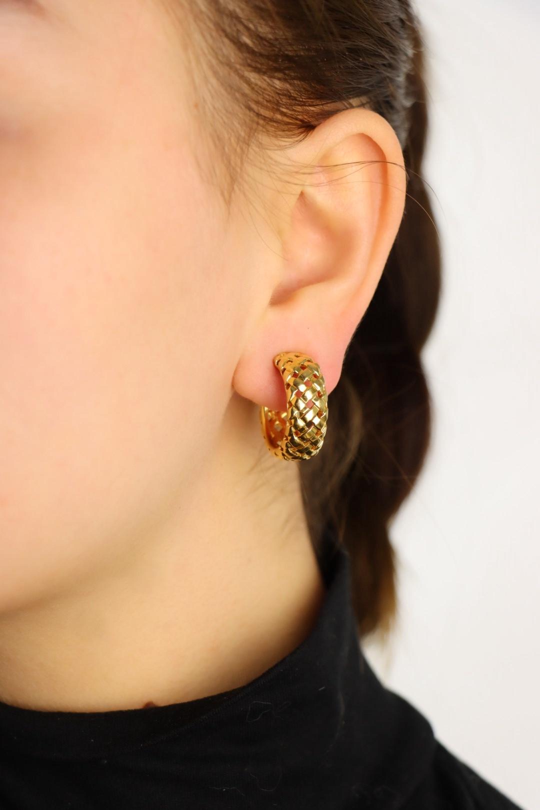 Tiffany & Co. Vannerie 18k Gold Woven Hoop Earrings