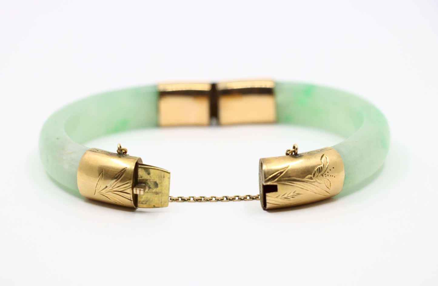 Vintage 14K Gold Jade Bracelet